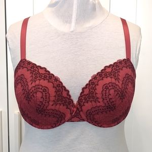 Red and Black Lace Bra by La Vie en Rose 38DD
